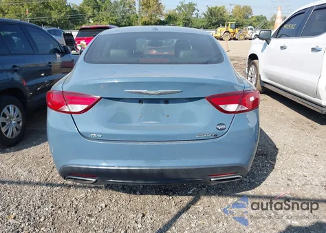 2015 Chrysler 200 S z USA, uszkodzony, nr VIN 1C3CCCDG8FN636646